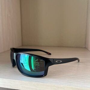 Oakley sunglasses
